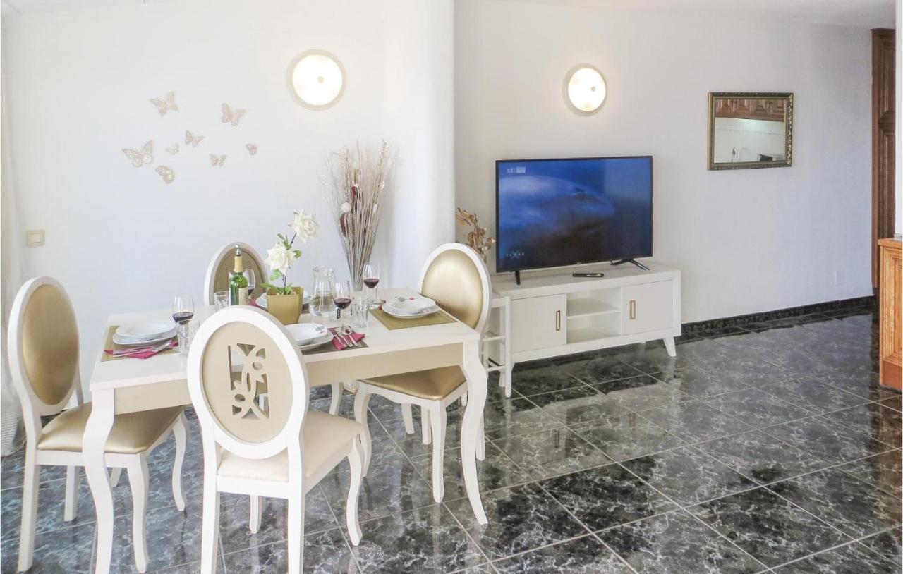 2 Bedroom Stunning Apartment In トレビエハ エクステリア 写真